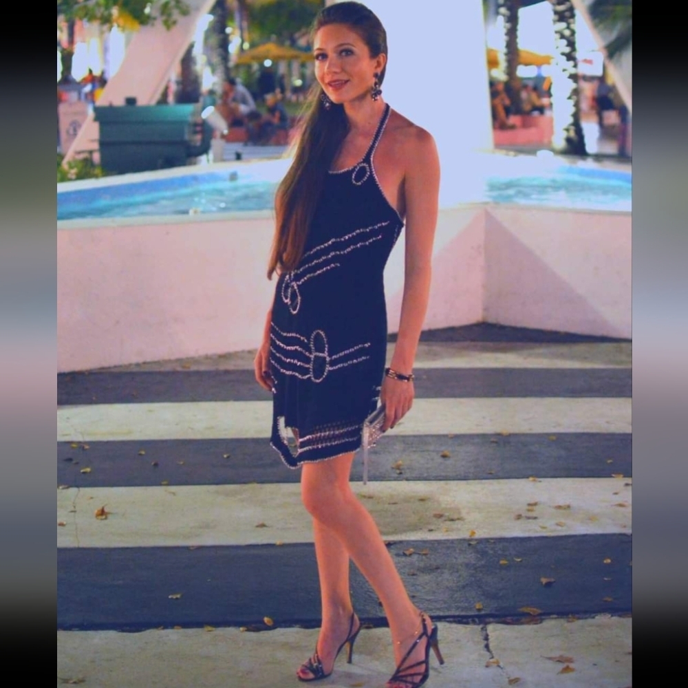 Bebe Chain Crochet Dress - Picture 3 of 4